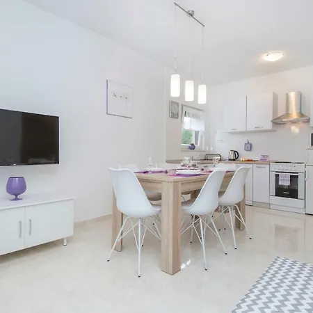 Apartment Brankica